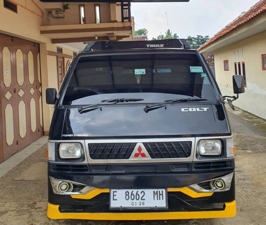 2015 Mitsubishi L300 Bekas 2015 Mitsubishi L300 Bekas