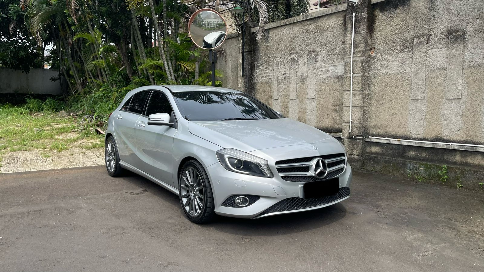 2013 Mercedes Benz A-Class 200 URBAN Bekas 2013 Mercedes Benz A-Class 200 URBAN Bekas