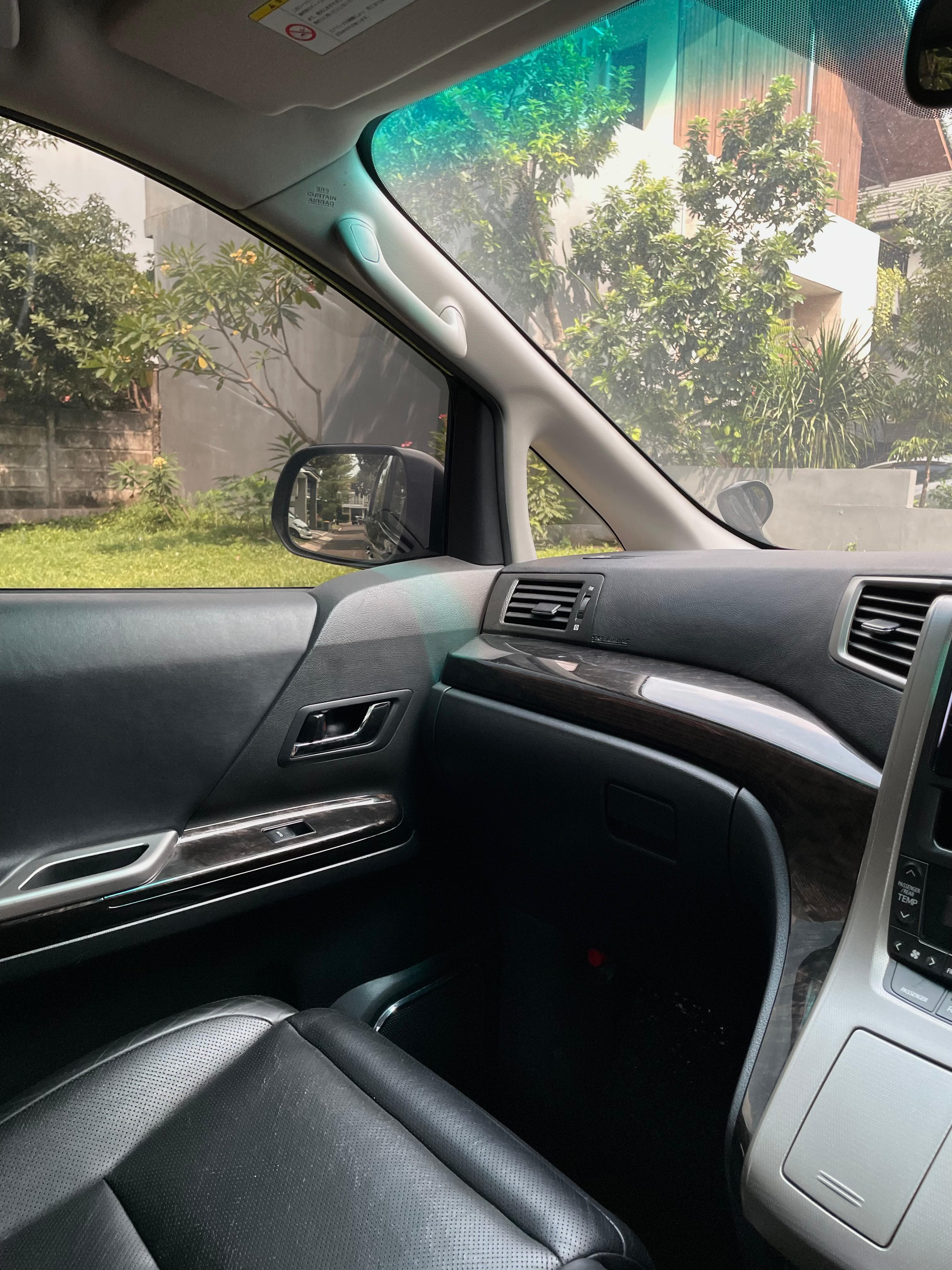 2012 Toyota Vellfire  2.4 ZG AT AUDIOLESS 2012 Toyota Vellfire  2.4 ZG AT AUDIOLESS