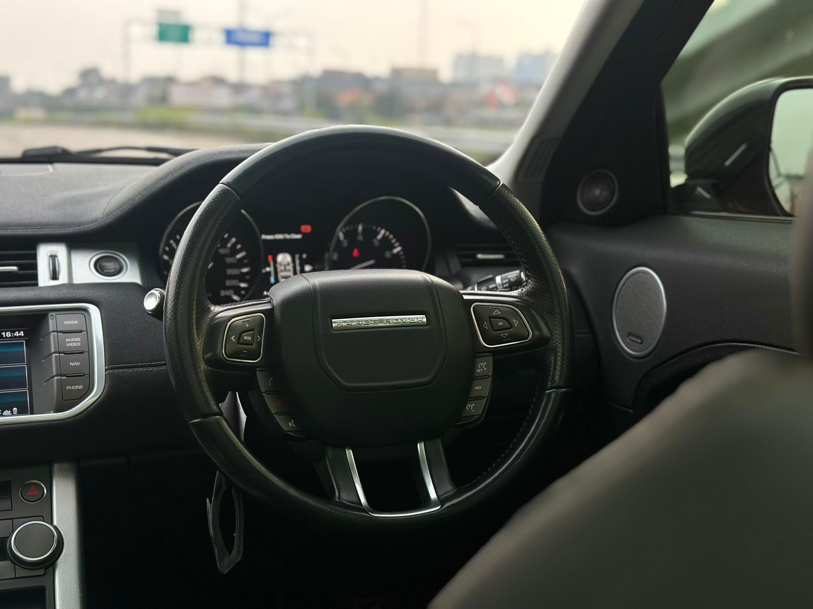 2015 Land Rover Range Rover Evoque EVOQUE 2.0 L Si 4 DYNAMIC 2015 Land Rover Range Rover Evoque EVOQUE 2.0 L Si 4 DYNAMIC