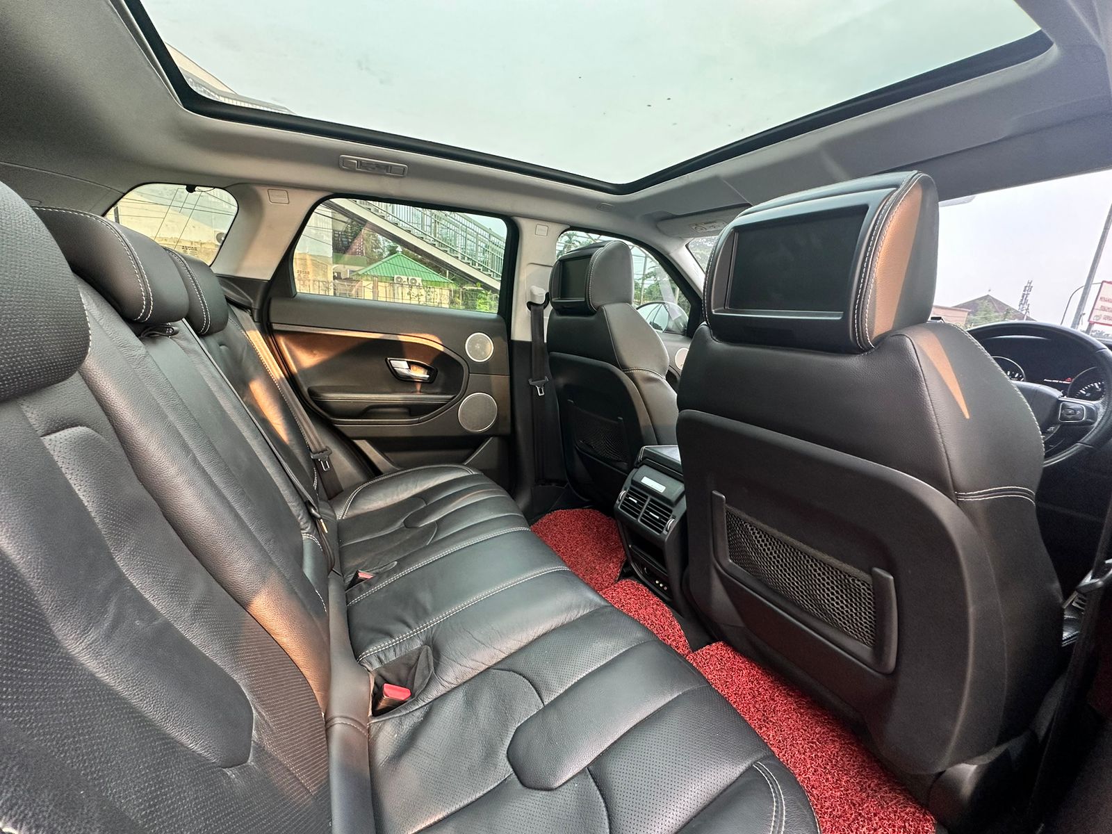 2015 Land Rover Range Rover Evoque EVOQUE 2.0 L Si 4 DYNAMIC 2015 Land Rover Range Rover Evoque EVOQUE 2.0 L Si 4 DYNAMIC