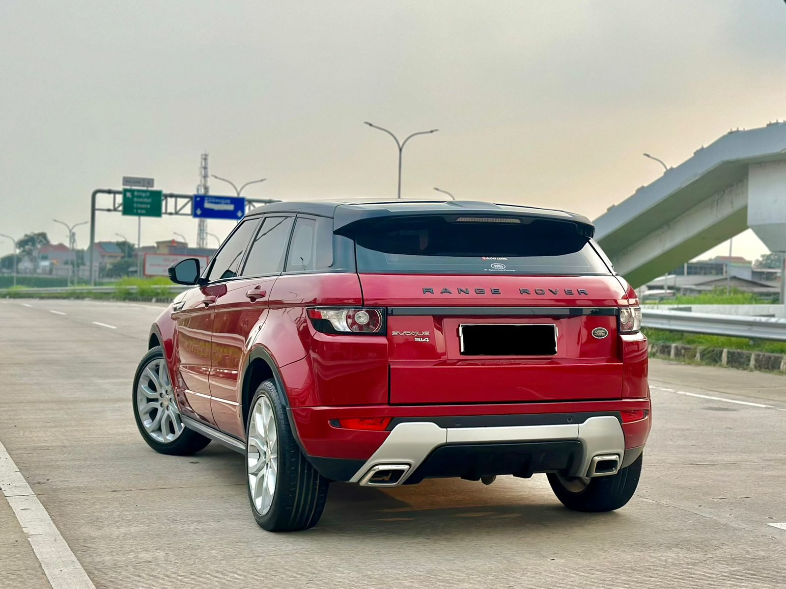 2015 Land Rover Range Rover Evoque EVOQUE 2.0 L Si 4 DYNAMIC 2015 Land Rover Range Rover Evoque EVOQUE 2.0 L Si 4 DYNAMIC