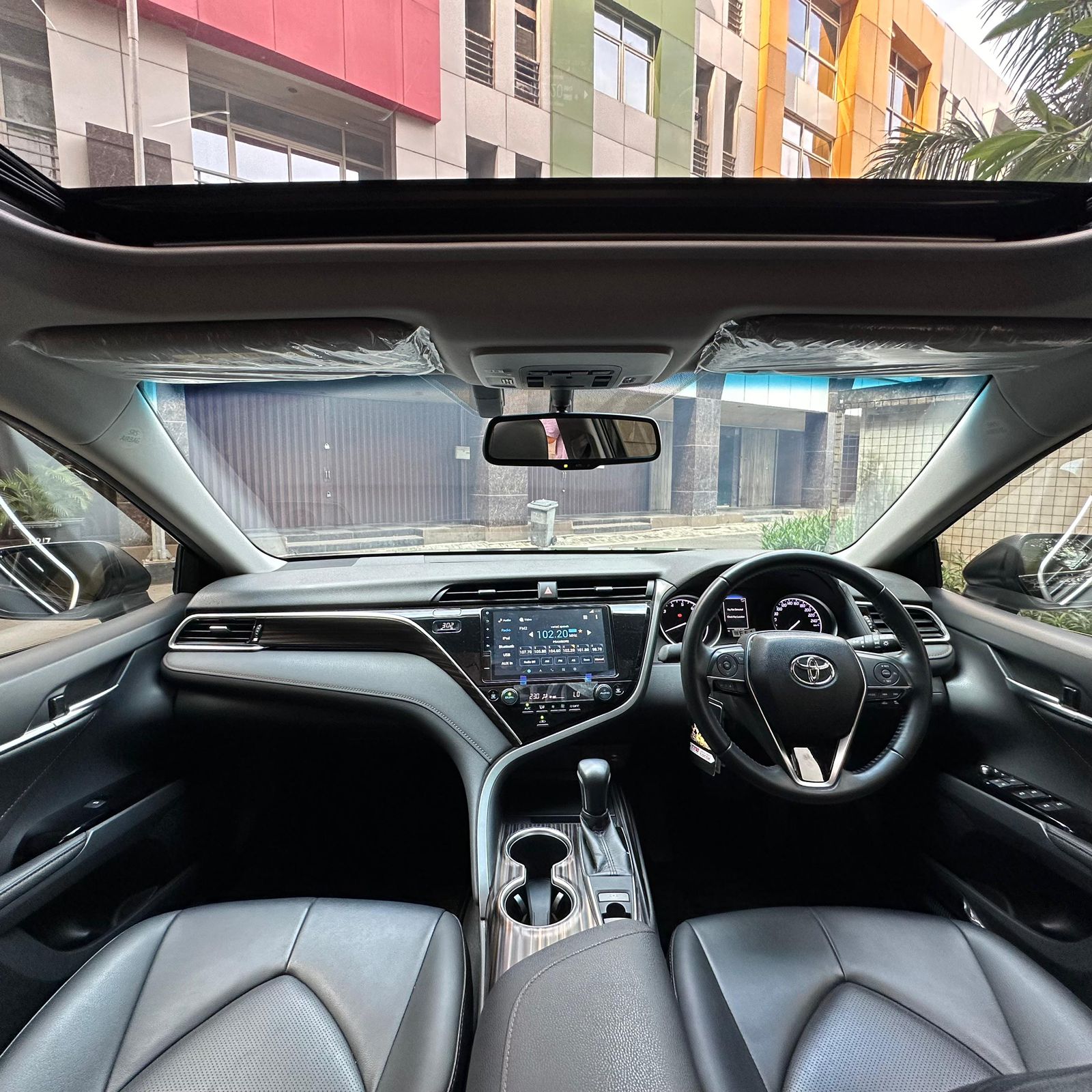 2019 Toyota Camry 2.5 V AT 2019 Toyota Camry 2.5 V AT