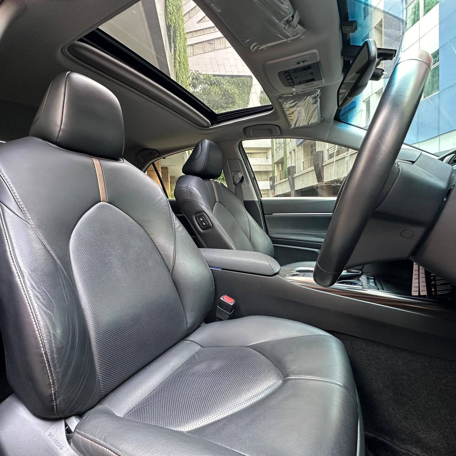 2019 Toyota Camry 2.5 V AT 2019 Toyota Camry 2.5 V AT