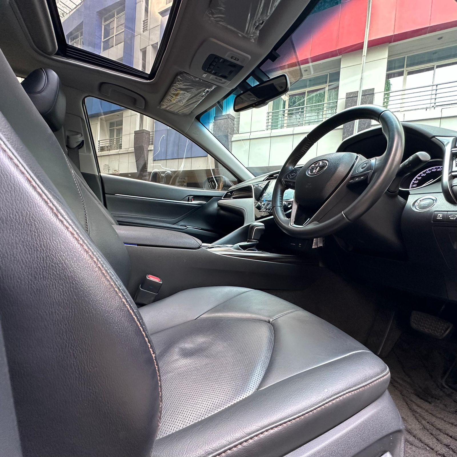 2019 Toyota Camry 2.5 V AT 2019 Toyota Camry 2.5 V AT