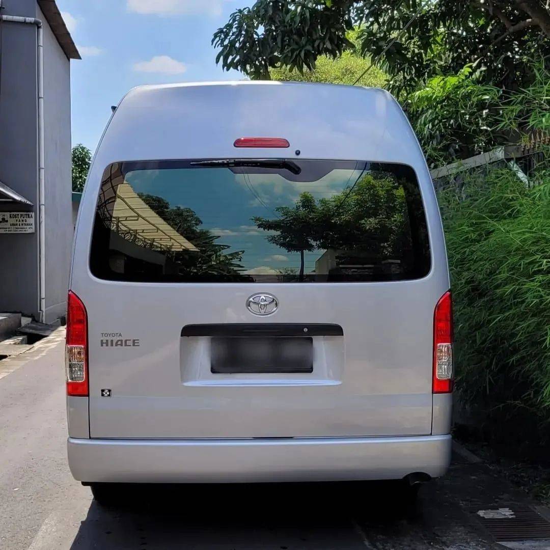 Second Hand 2018 Toyota Hiace Commuter Manual
