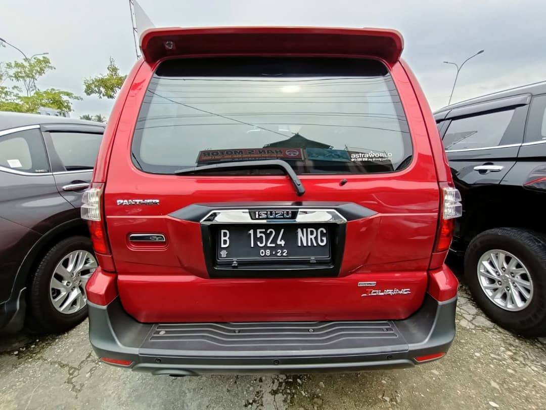 2017 Isuzu Panther 2017 Isuzu Panther