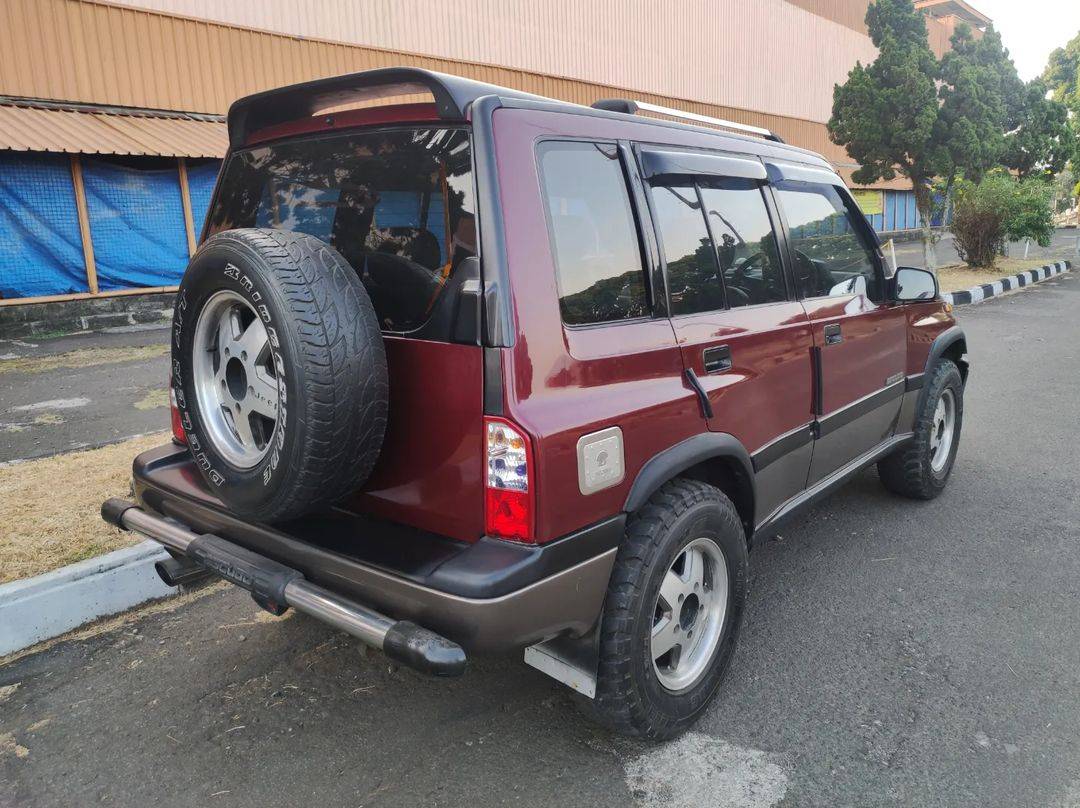 2005 Suzuki Escudo 2005 Suzuki Escudo