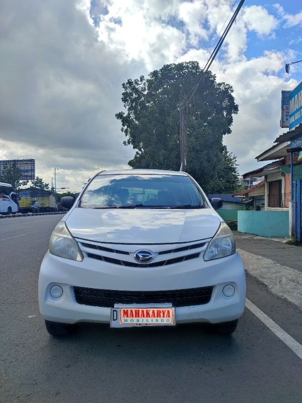 2012 Daihatsu Xenia