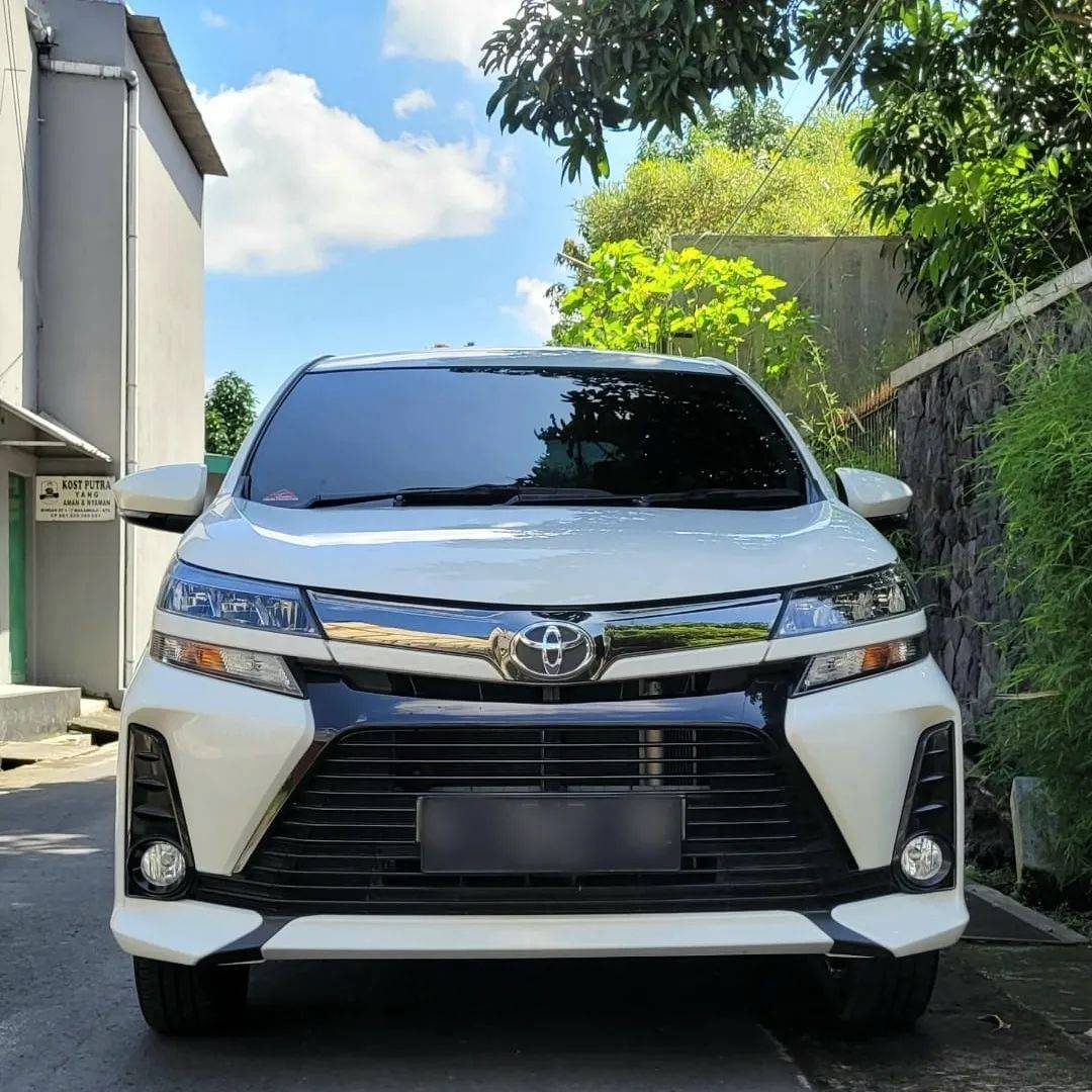 Second Hand 2021 Toyota Avanza Veloz Second Hand 2021 Toyota Avanza Veloz