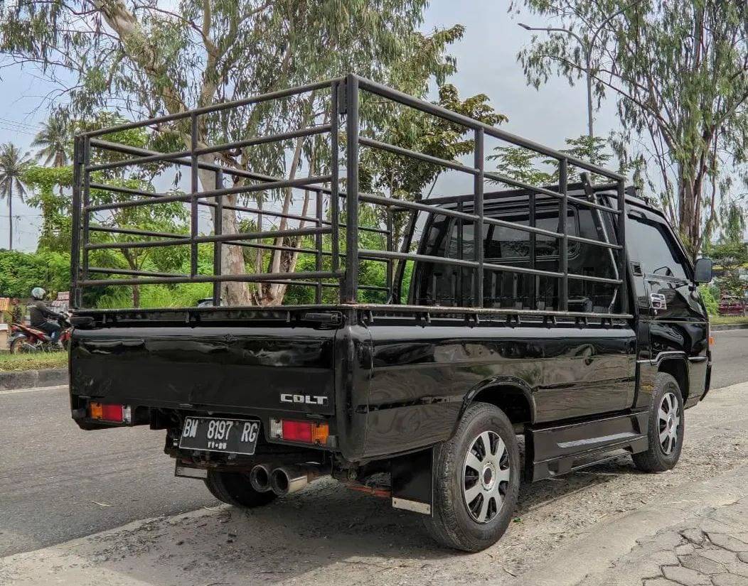 2020 Mitsubishi L300 2020 Mitsubishi L300