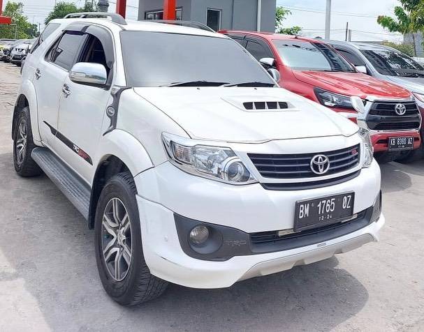 2013 Toyota Fortuner 2013 Toyota Fortuner