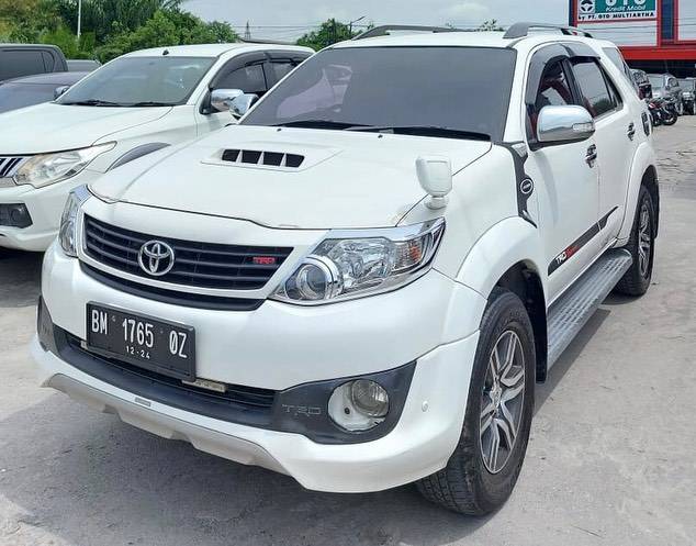 2013 Toyota Fortuner 2013 Toyota Fortuner