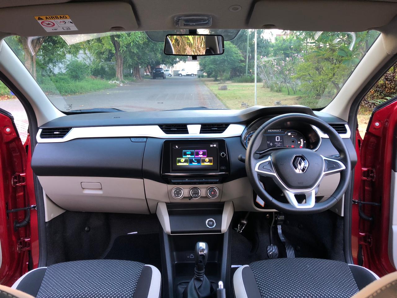 2020 Renault Triber 2020 Renault Triber