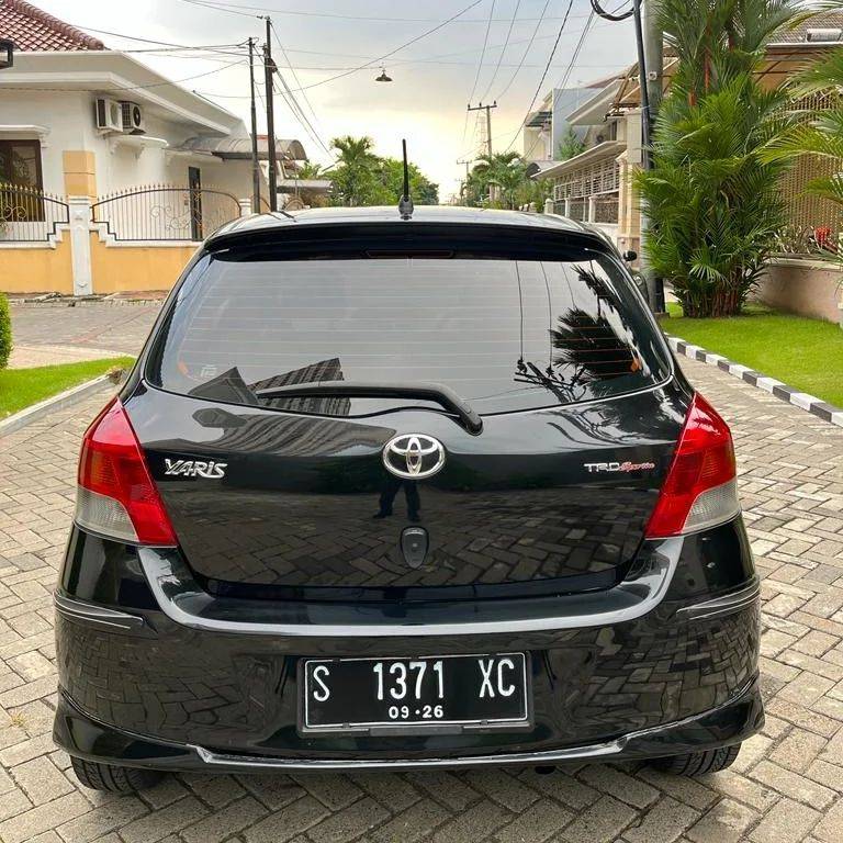 2011 Toyota Yaris 2011 Toyota Yaris