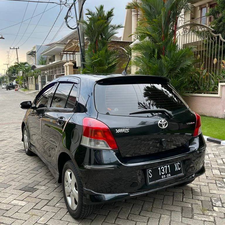 2011 Toyota Yaris 2011 Toyota Yaris