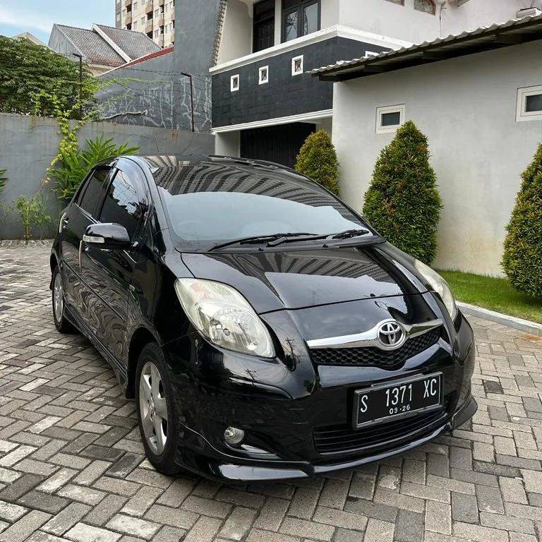 2011 Toyota Yaris 2011 Toyota Yaris