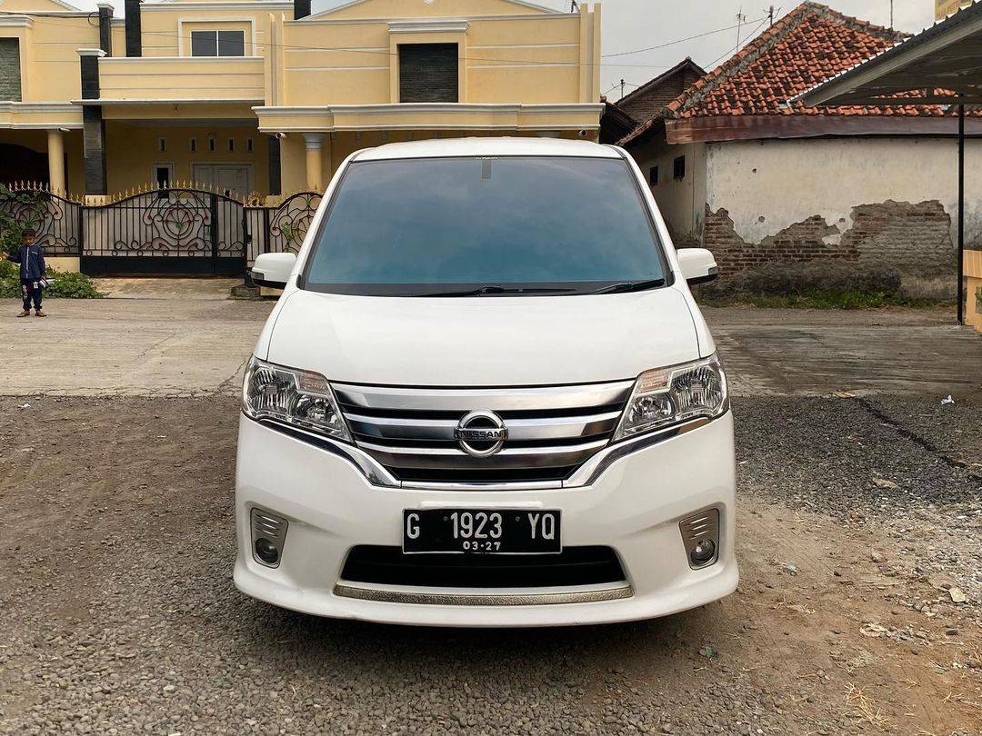 2013 Nissan Serena Bekas 2013 Nissan Serena Bekas