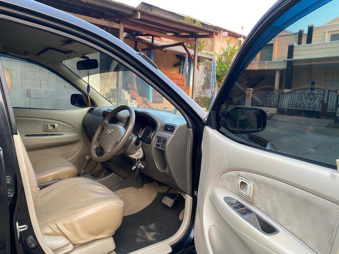 2010 Toyota Avanza 2010 Toyota Avanza