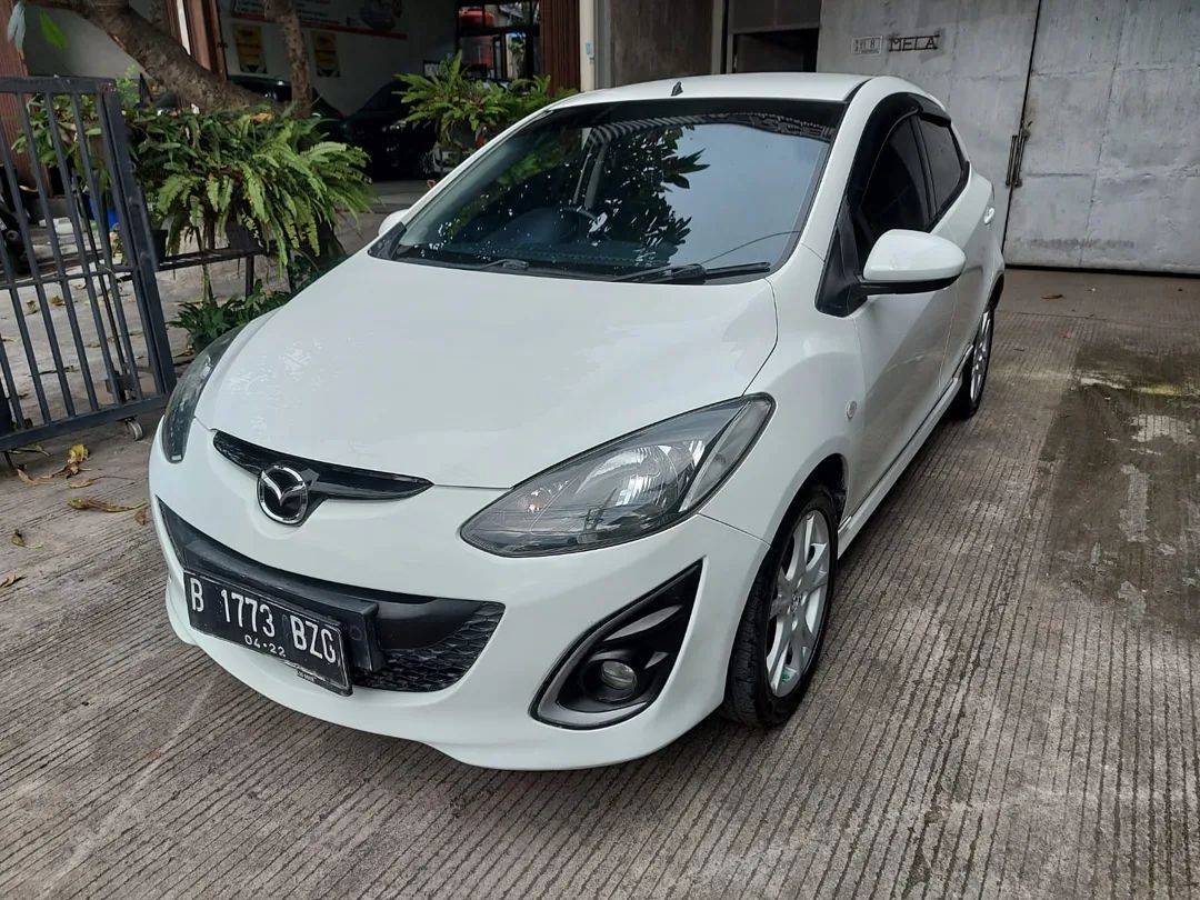 Second Hand 2011 Mazda 2 Second Hand 2011 Mazda 2