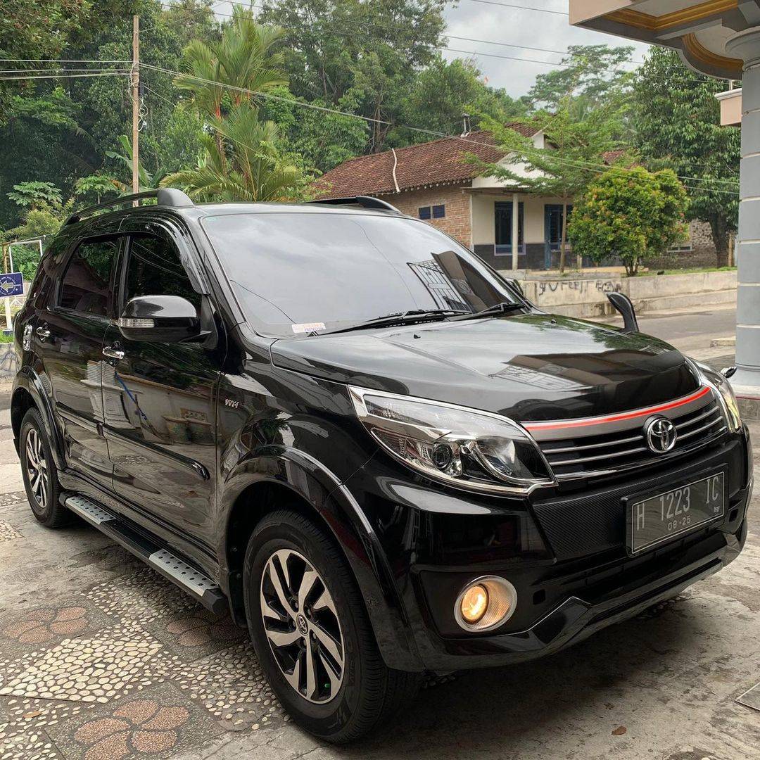 Second Hand 2015 Toyota Rush Second Hand 2015 Toyota Rush