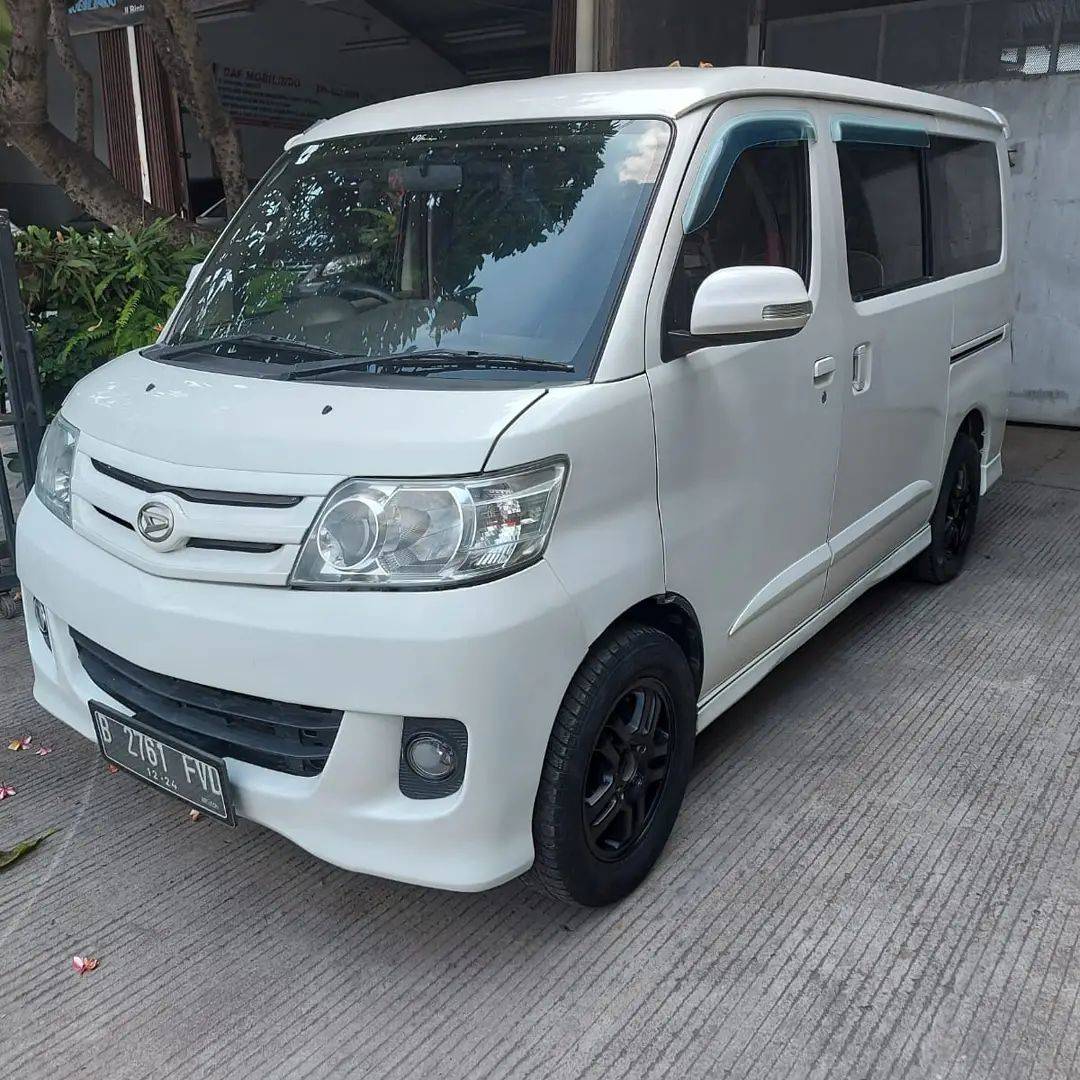 2011 Daihatsu Luxio 2011 Daihatsu Luxio