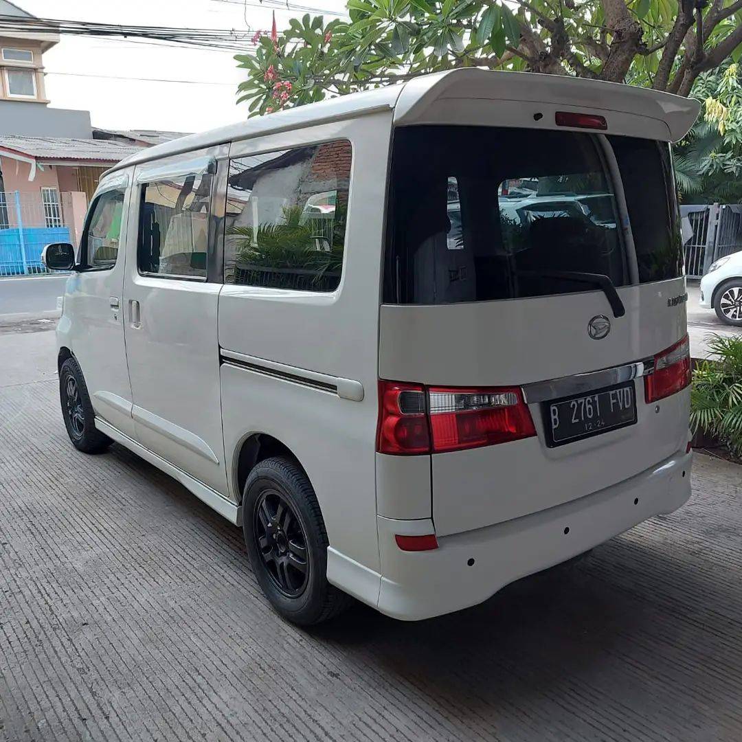 2011 Daihatsu Luxio 2011 Daihatsu Luxio