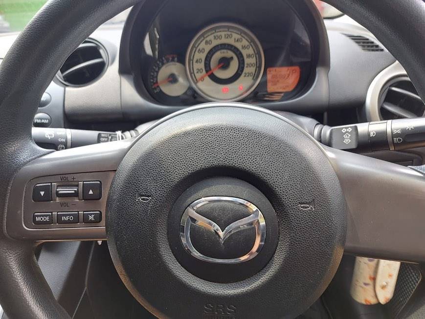 2011 Mazda 2 2011 Mazda 2