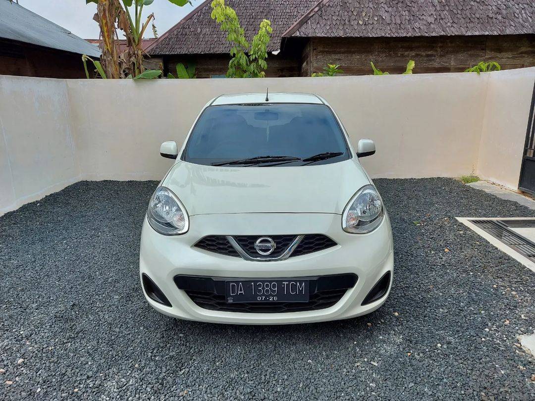 Second Hand 2014 Nissan March Second Hand 2014 Nissan March