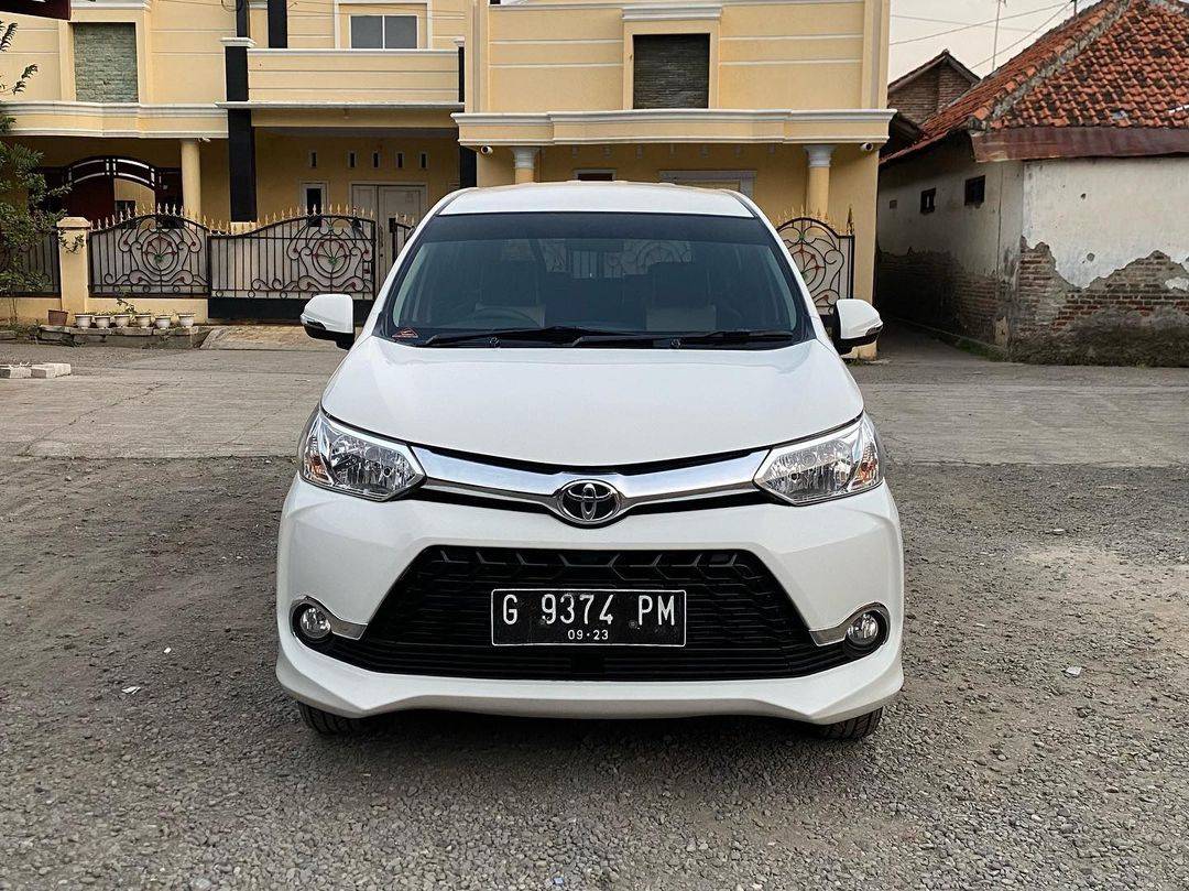 Second Hand 2018 Toyota Avanza Veloz Second Hand 2018 Toyota Avanza Veloz