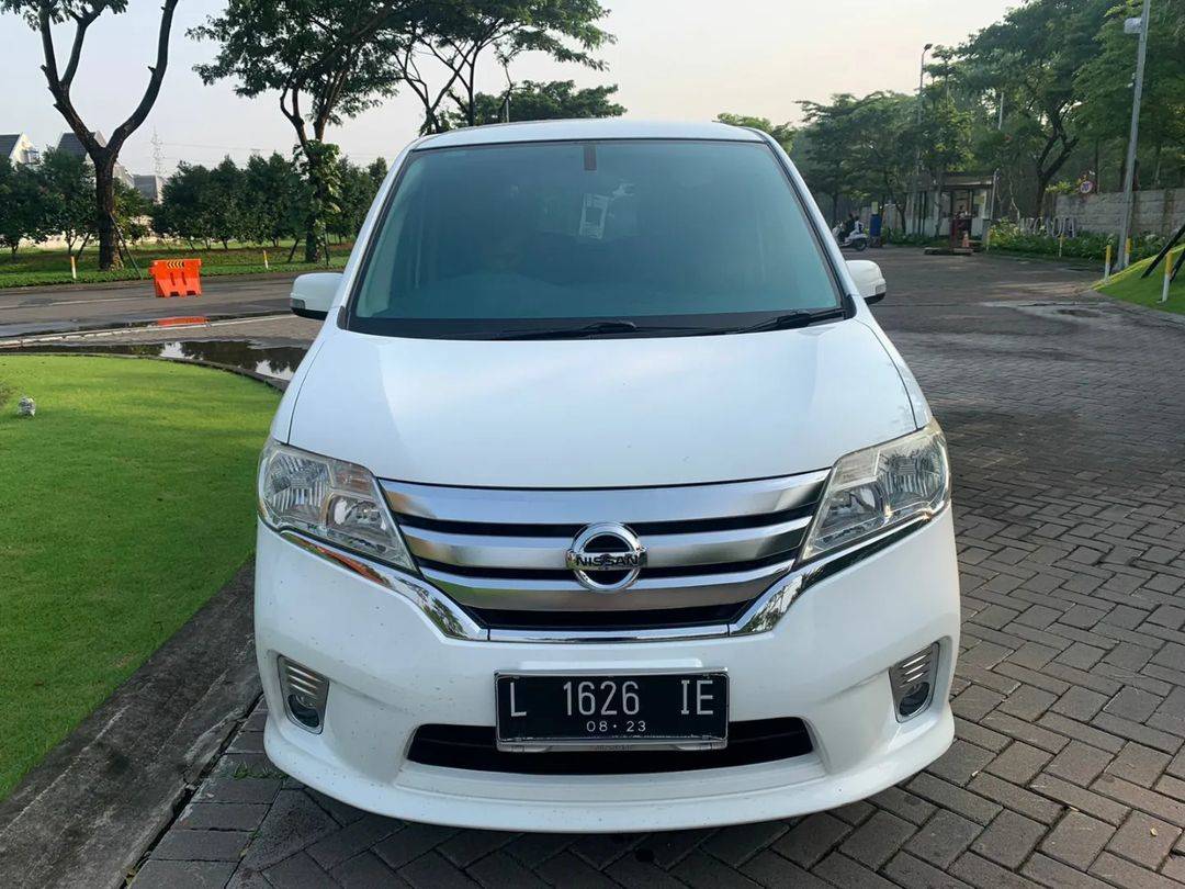 Second Hand 2013 Nissan Serena Second Hand 2013 Nissan Serena