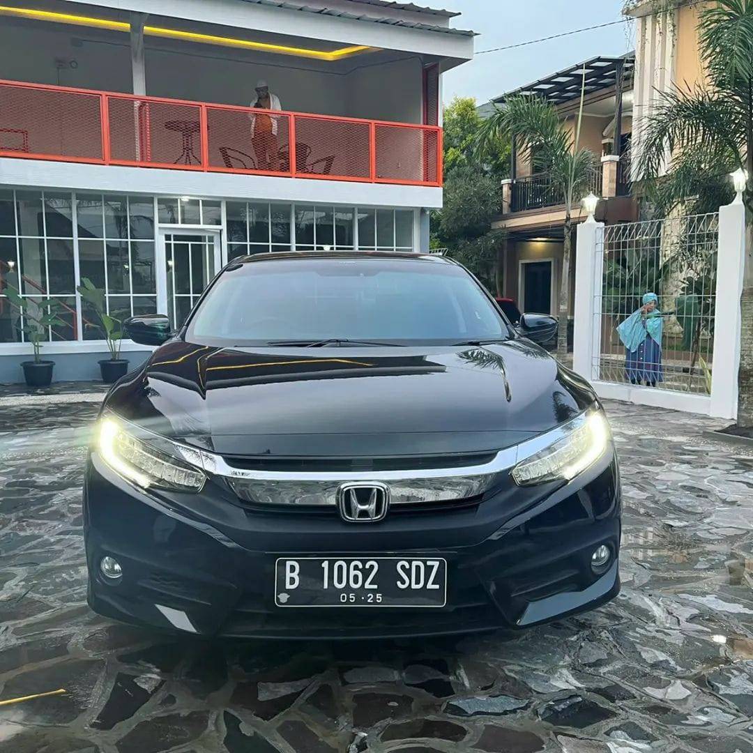 Second Hand 2016 Honda Civic Second Hand 2016 Honda Civic