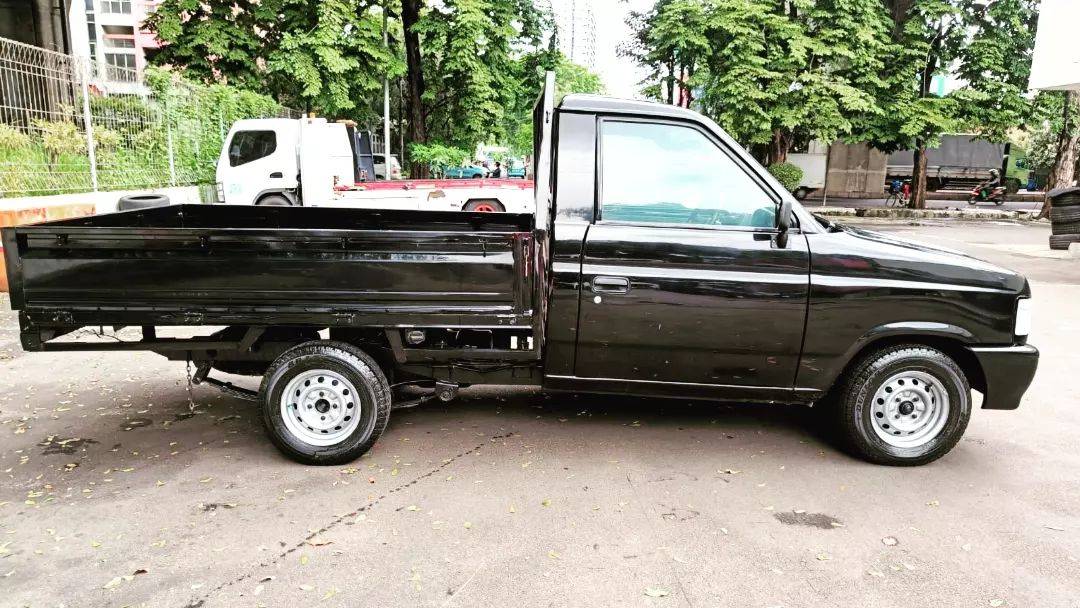 2010 Isuzu Panther 2010 Isuzu Panther