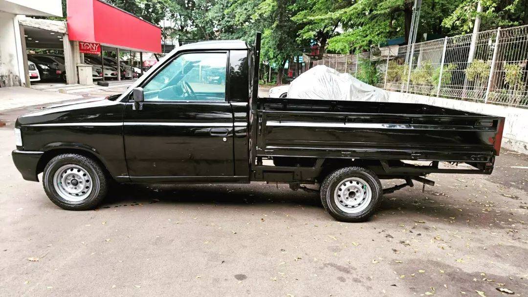 2010 Isuzu Panther 2010 Isuzu Panther