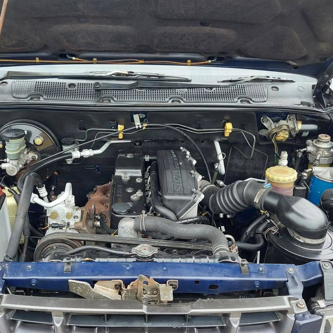 2003 Isuzu Panther 2003 Isuzu Panther