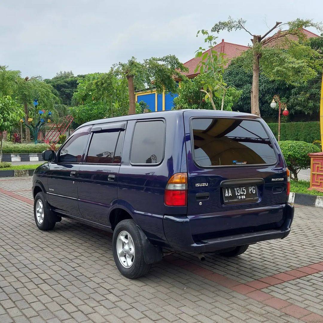 2003 Isuzu Panther 2003 Isuzu Panther