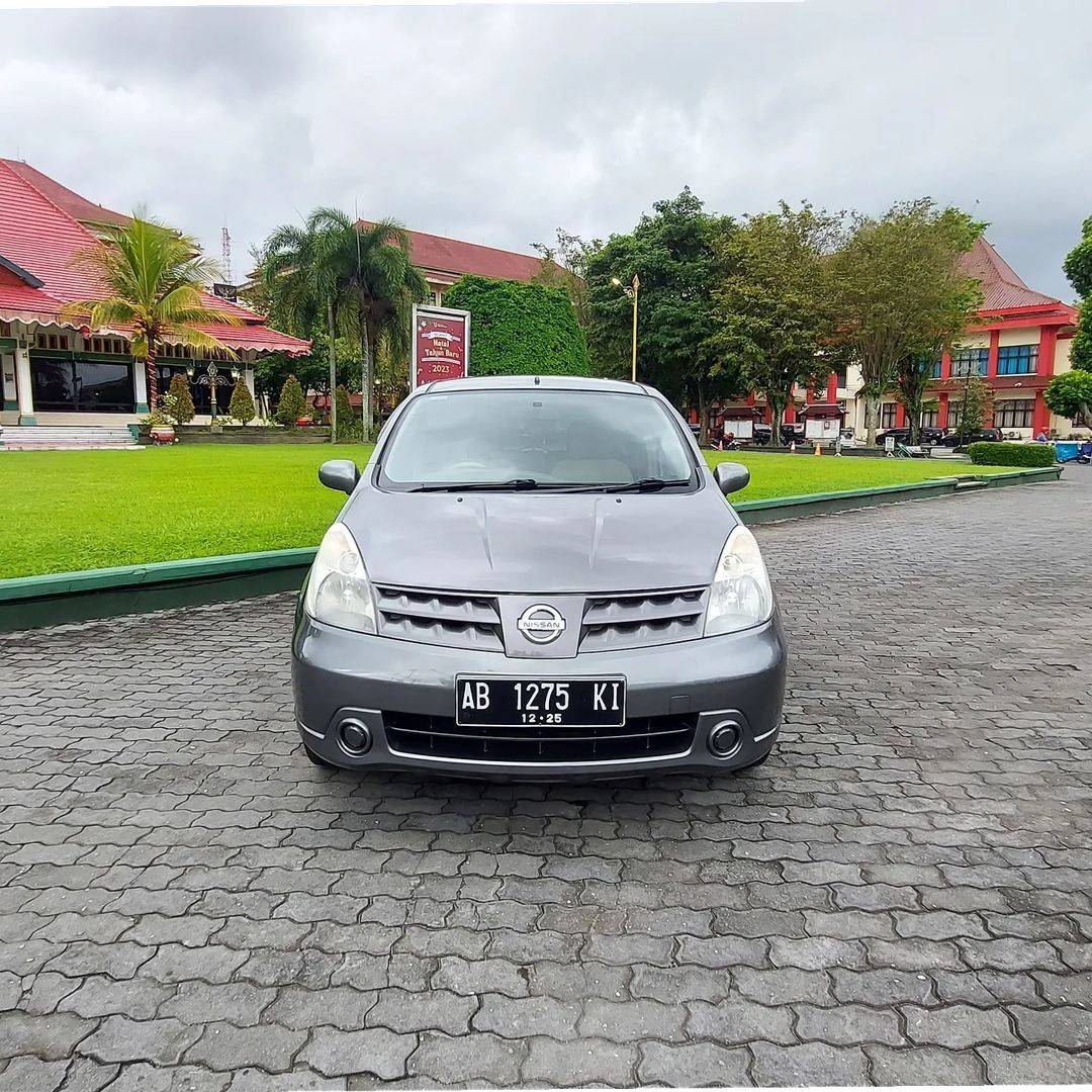 2009 Nissan Grand Livina Bekas 2009 Nissan Grand Livina Bekas