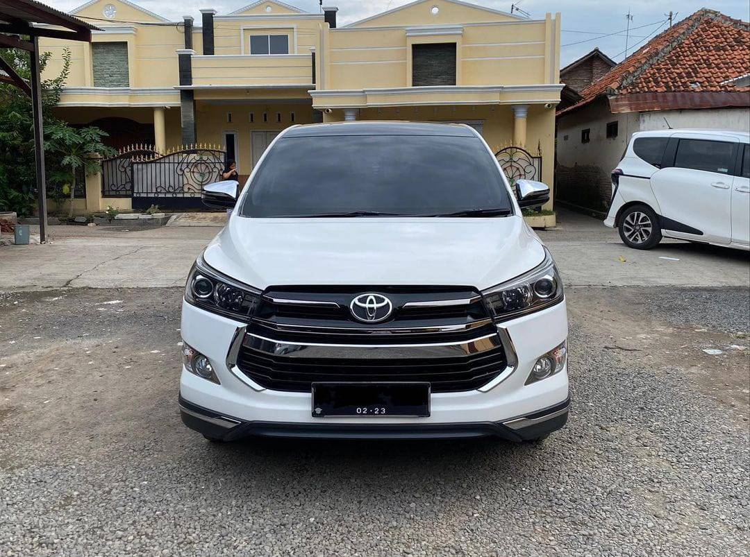 2018 Toyota Venturer 2.4 AT Bekas