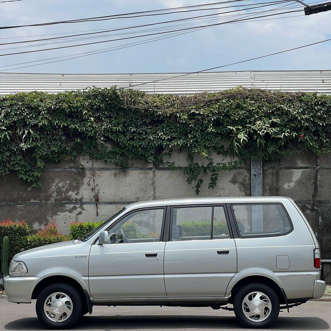 2001 Toyota Kijang  2001 Toyota Kijang