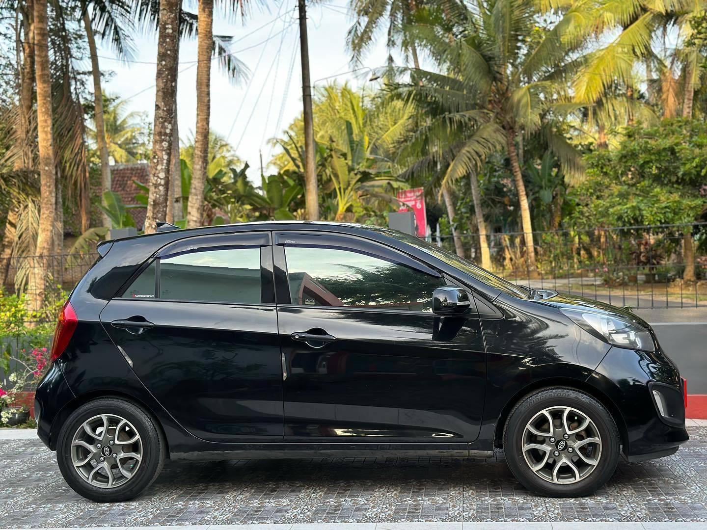 2012 Kia Picanto 2012 Kia Picanto