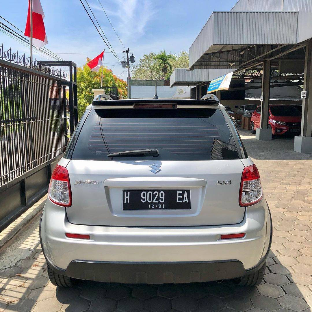 2010 Suzuki SX4 2010 Suzuki SX4