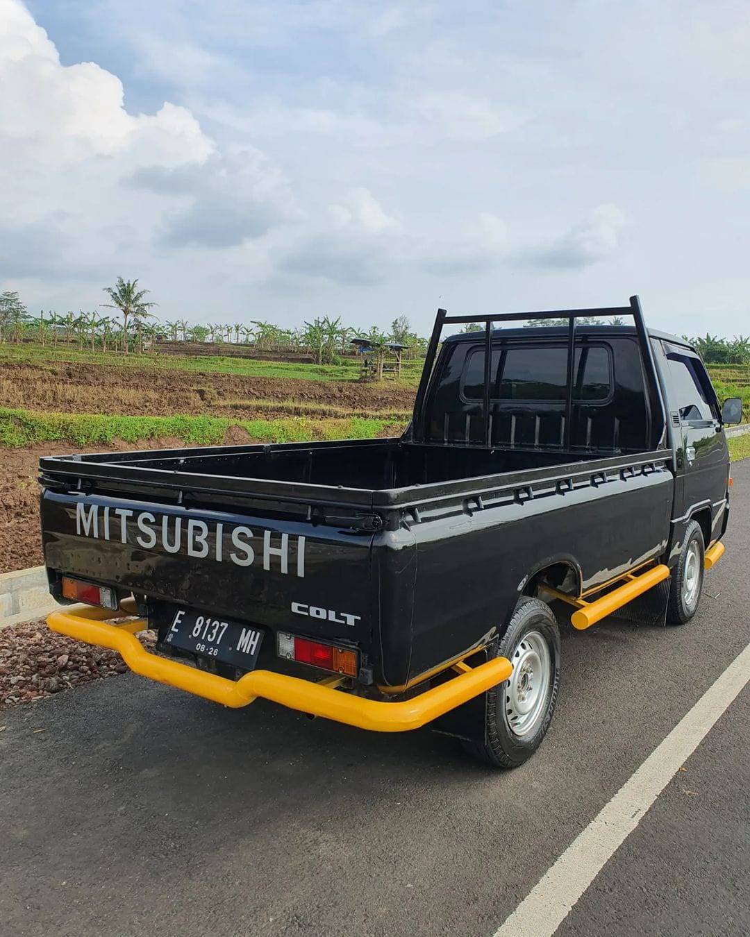 2016 Mitsubishi L300 2016 Mitsubishi L300