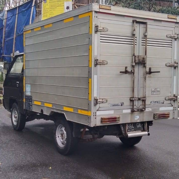 2015 Mitsubishi Colt L300 2015 Mitsubishi Colt L300