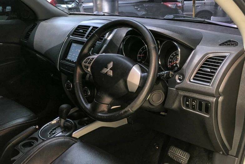 2012 Mitsubishi Outlander Sport 2012 Mitsubishi Outlander Sport