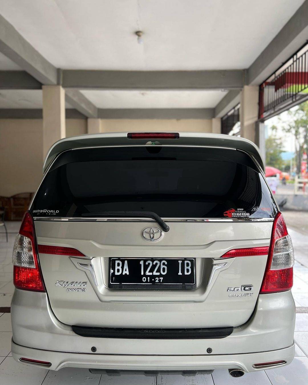 2012 Toyota Kijang Innova 2012 Toyota Kijang Innova