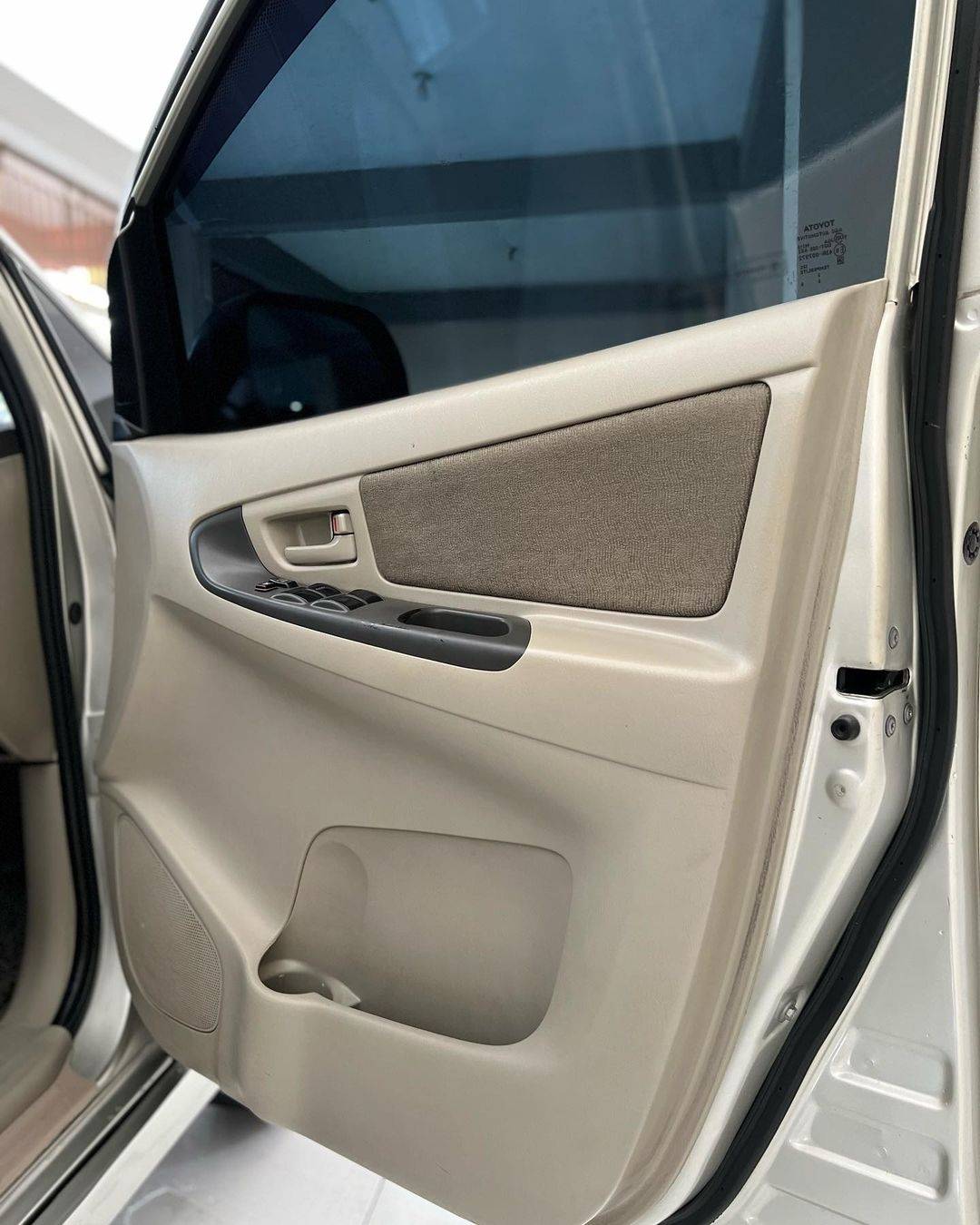 2012 Toyota Kijang Innova 2012 Toyota Kijang Innova