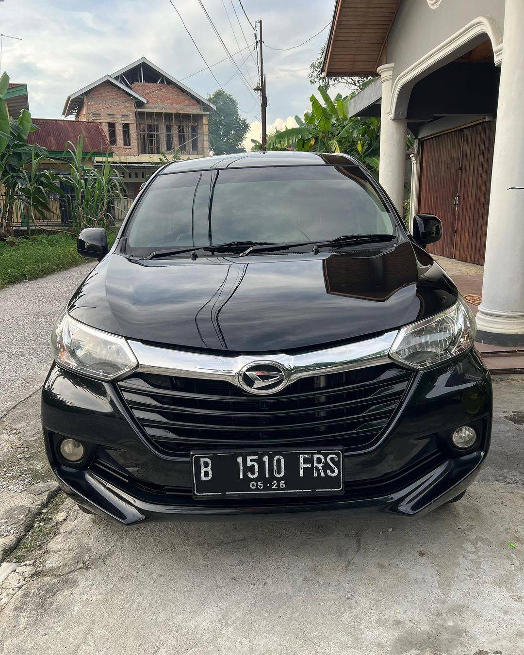 Second Hand 2016 Daihatsu Xenia Second Hand 2016 Daihatsu Xenia