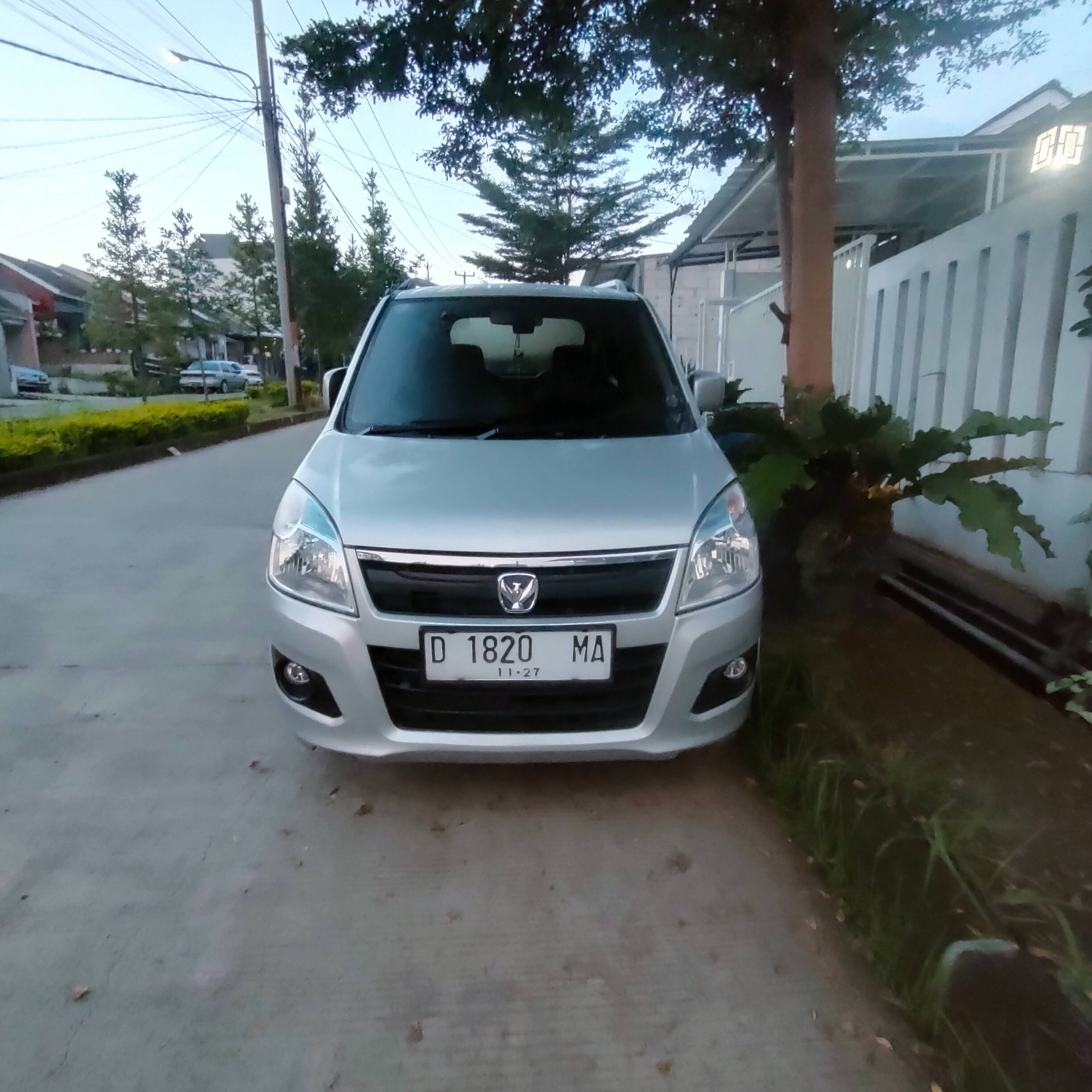 Second Hand 2016 Suzuki Karimun Wagon R Second Hand 2016 Suzuki Karimun Wagon R