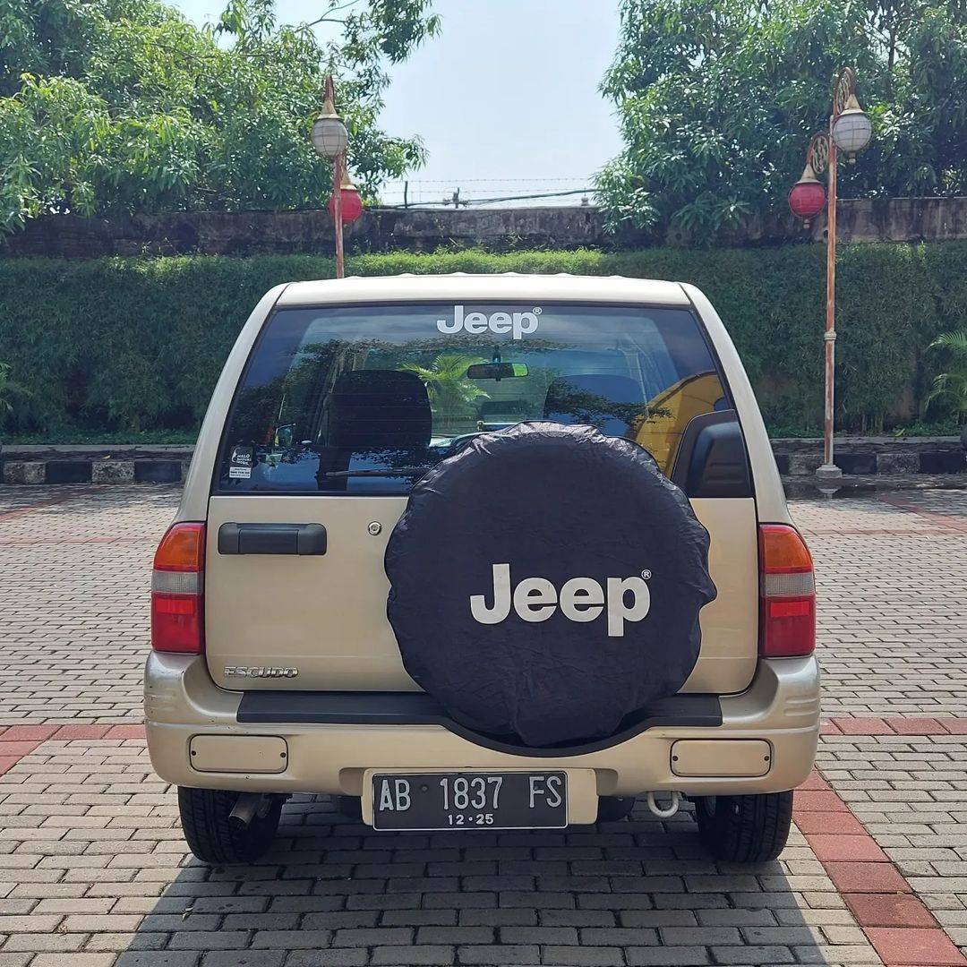 2004 Suzuki Escudo 2004 Suzuki Escudo