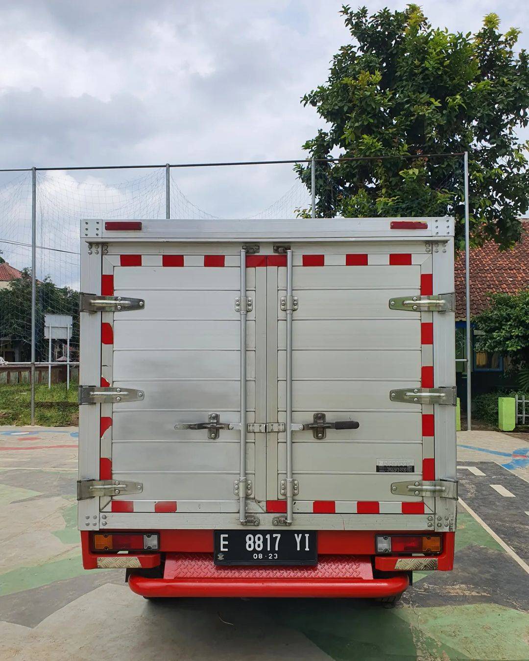 2018 Mitsubishi L300 2018 Mitsubishi L300